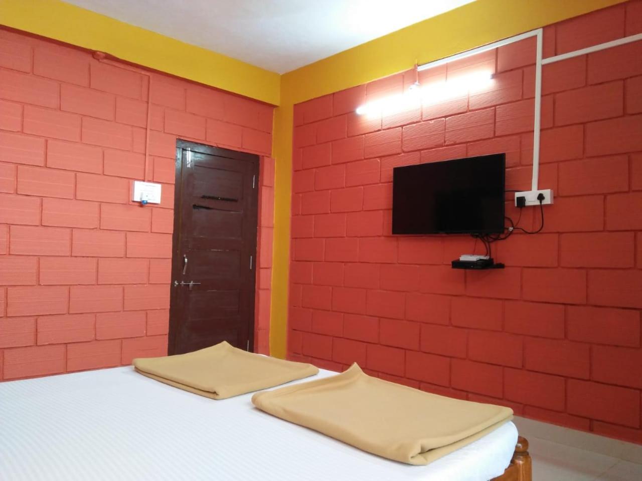 Shanthi Krishna Residency Gokarna  Room photo